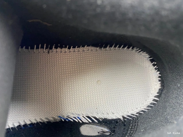 487471- 14 Retro Jordan 700 Laney ModernLook 1216